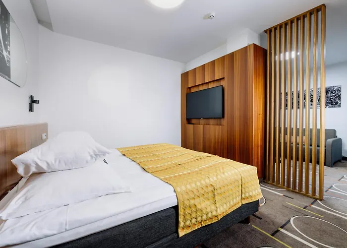 Hotel Hestia Kentmanni 4*